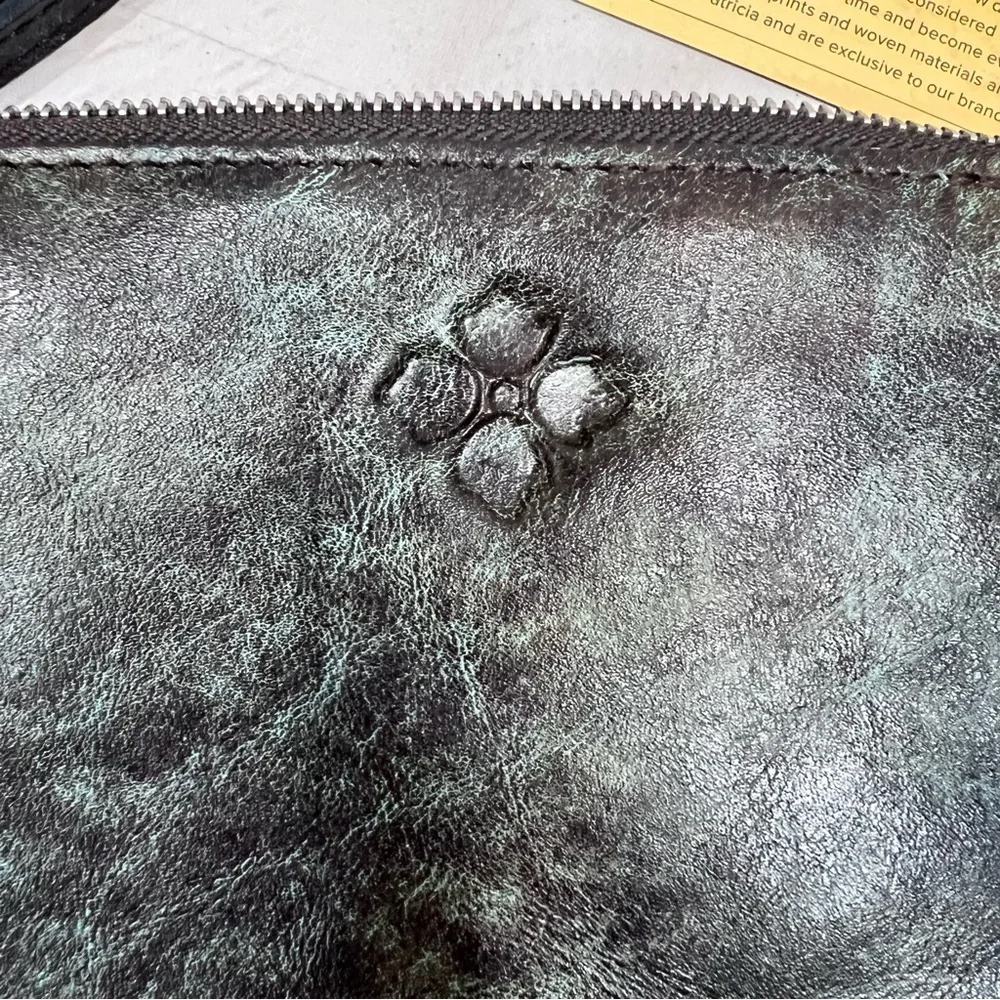 NWOT Patricia Nash Boho Turquoise Tooled Cassini Leather Wristlet Clutch Purse